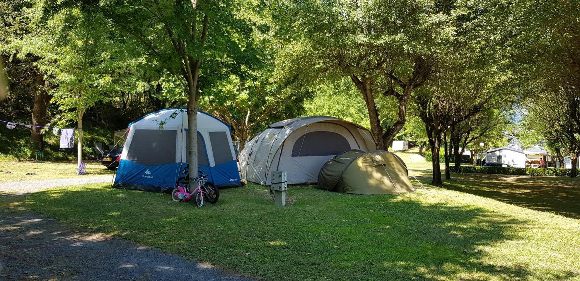 Camping Familial - Parc Aquatique - Grande Aire De Jeux A La Montagne Agos-Vidalos Bagian luar foto